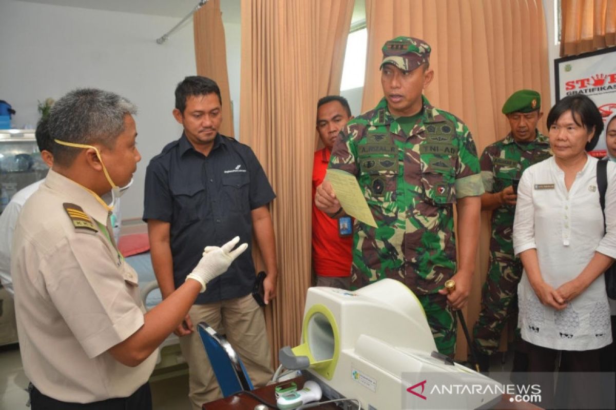 Danrem 162/WB memantau kesiapan Bandara Lombok antisipasi virus Corona