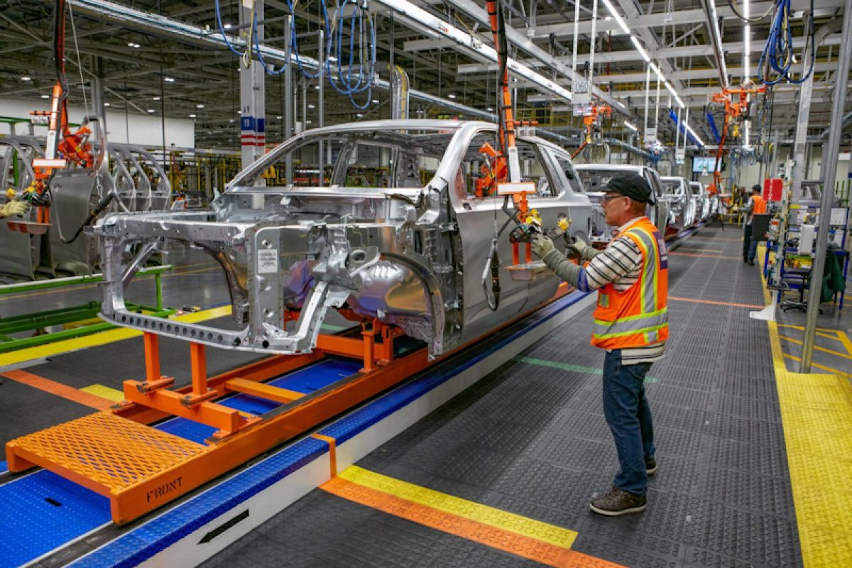 GM langsung luncurkan SUV baru jika pabrik kembali beroperasi