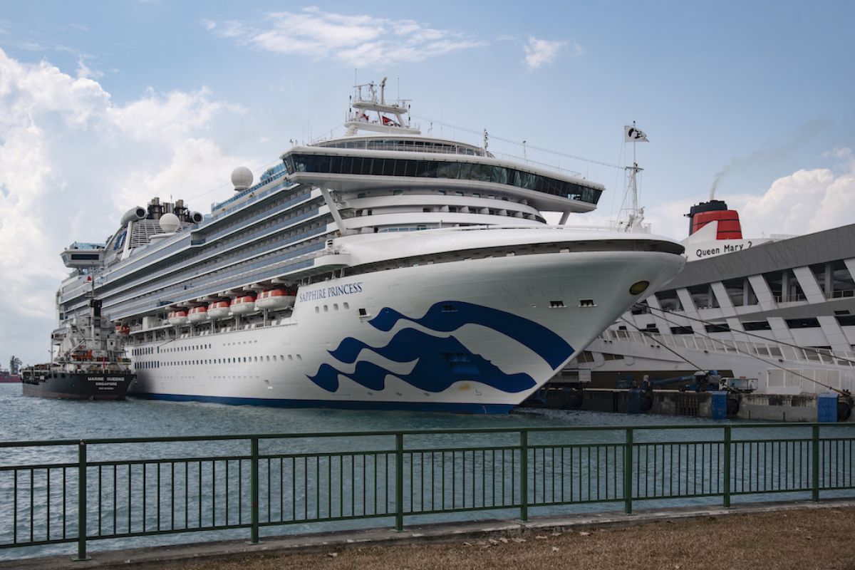 Menjajal naik kapal pesiar Sapphire Princess ke Negeri Jiran (vidio)