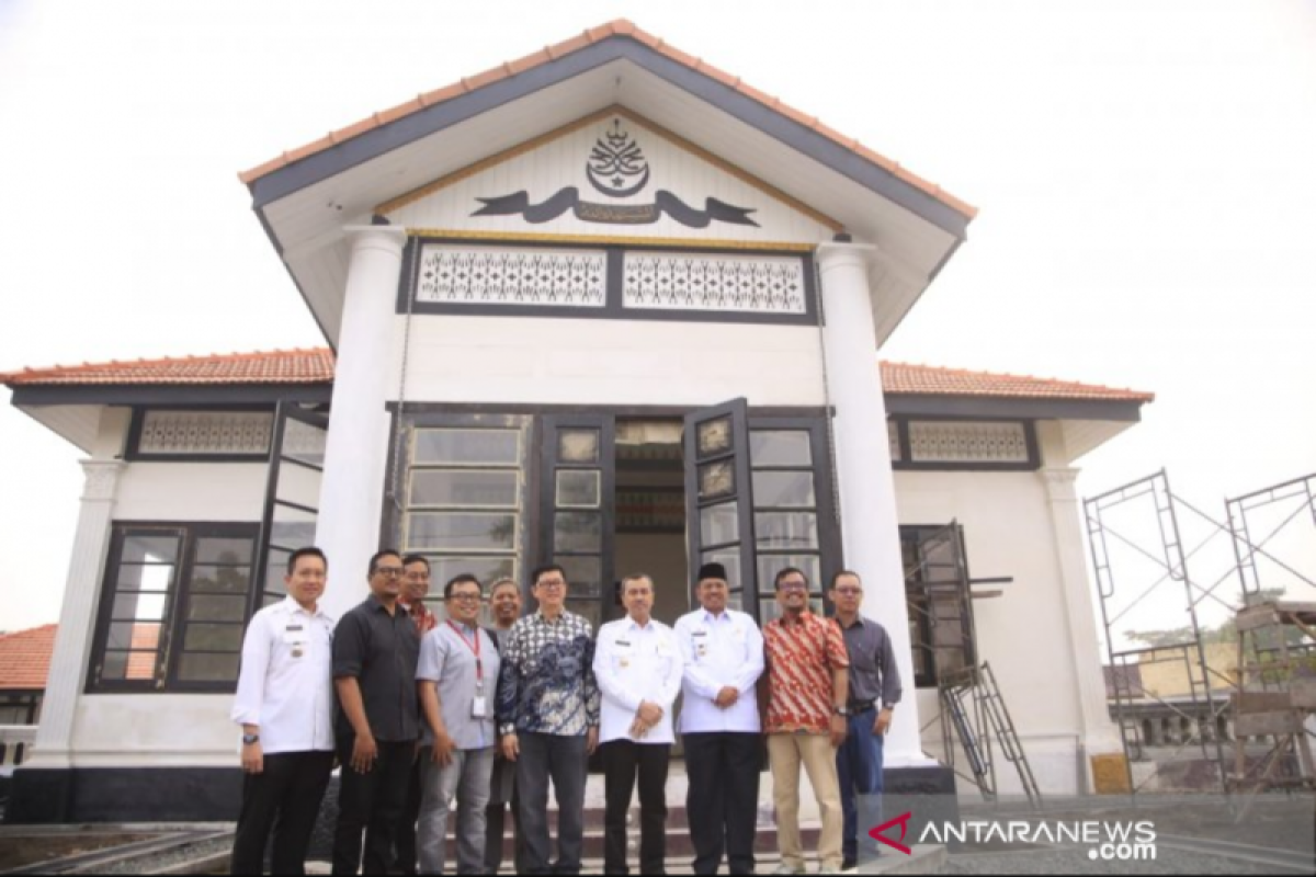 Dipugar dengan dana CSR RAPP, Istana Peraduan Siak segera diresmikan