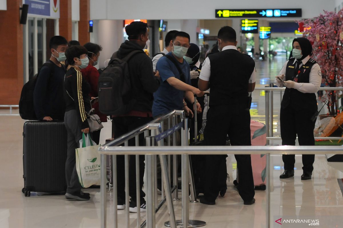 Maskapai di berbagai negara hentikan penerbangan ke China