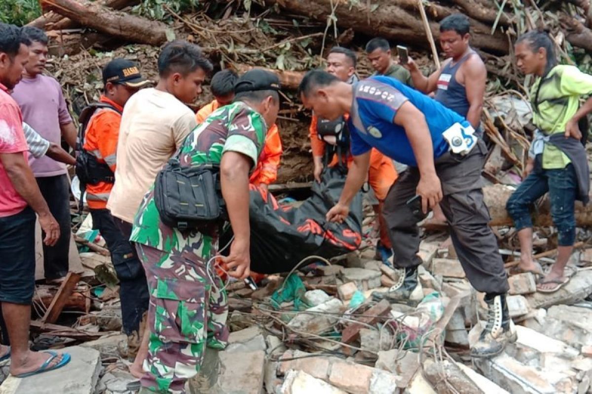Korban tewas akibat banjir Tapanuli Tengah bertambah jadi 7 orang