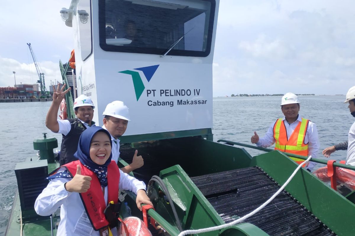 Jelang HPSN Pelindo IV operasikan kapal sampah di Pelabuhan Makassar