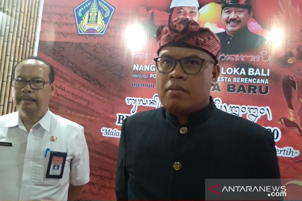 Bulan Bahasa Bali 2020 tampilkan festival nyurat lontar massal