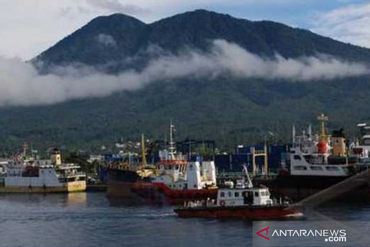 KKP Bitung meningkatkan pengawasan kapal dari China