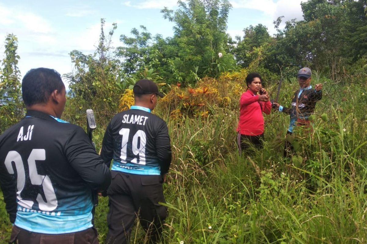 Kapolsek Muara Tami pimpin patroli jalan kaki di tapal batas RI-PNG