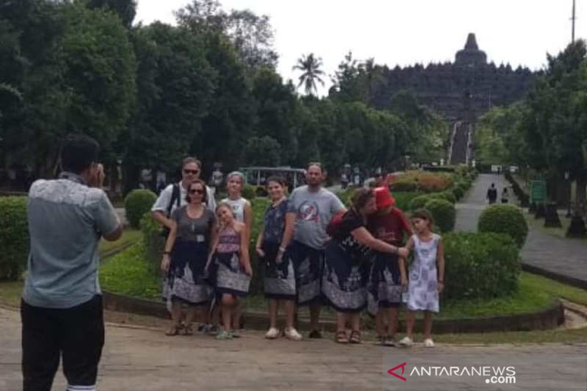 Wisman China tetap ke Borobudur meskipun marak virus corona