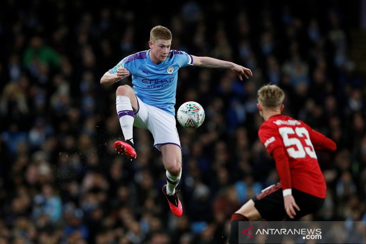 Manchester City berhak ke final berkat skor agregat 3-2 atas MU