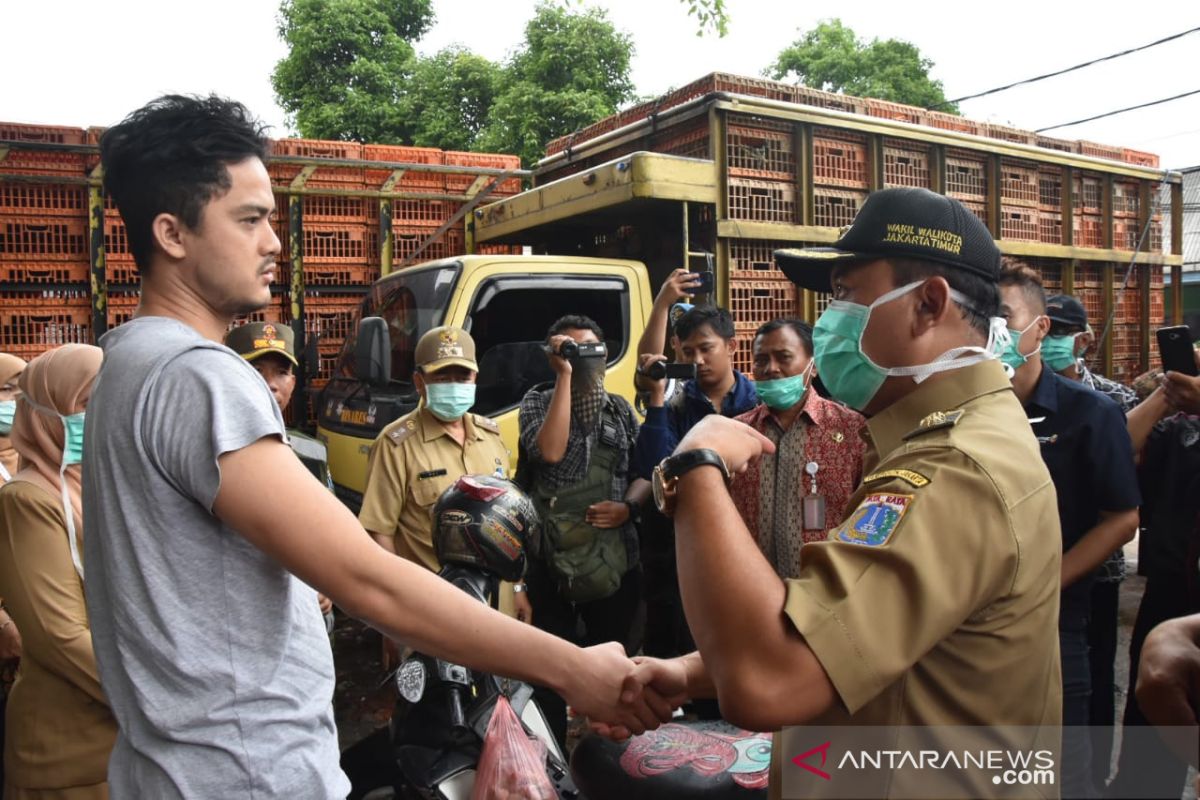 Akibat direlokasi, pengusaha potong ayam Jaktim alami kerugian