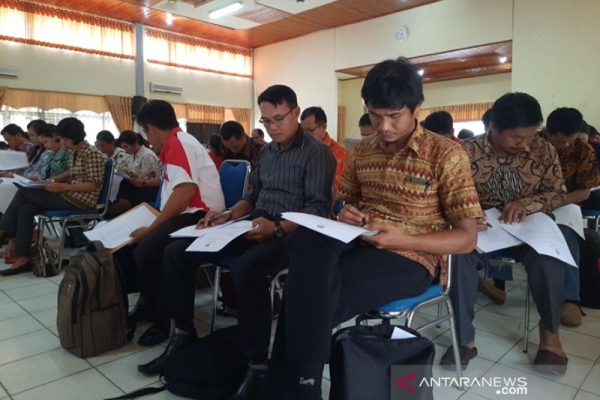 Peserta akui soal seleksi tertulis PPK Gumas perlu ketelitian