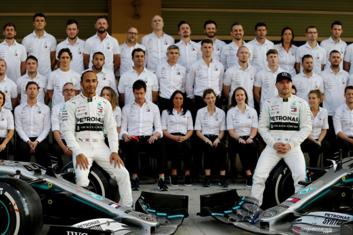 Bos Daimler bantah Mercedes hengkang dari F1