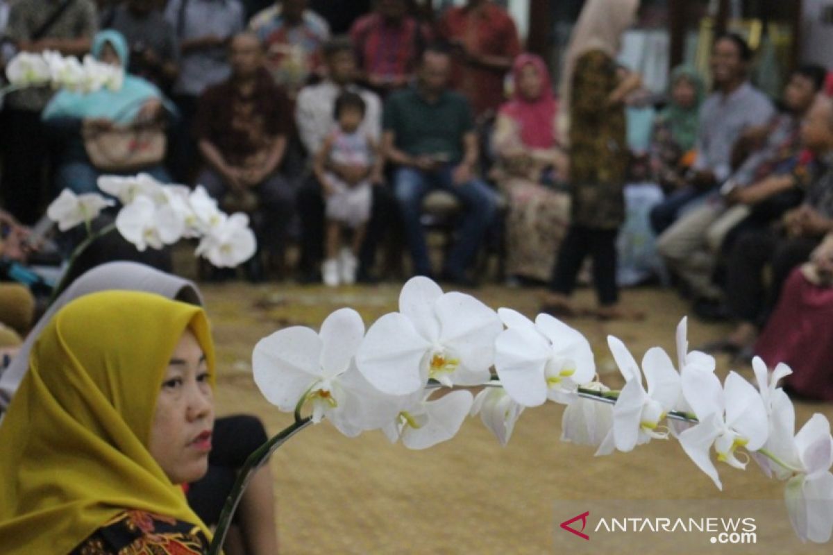 Unesa pastikan tiga mahasiswa kuliah di Wuhan sudah pulang