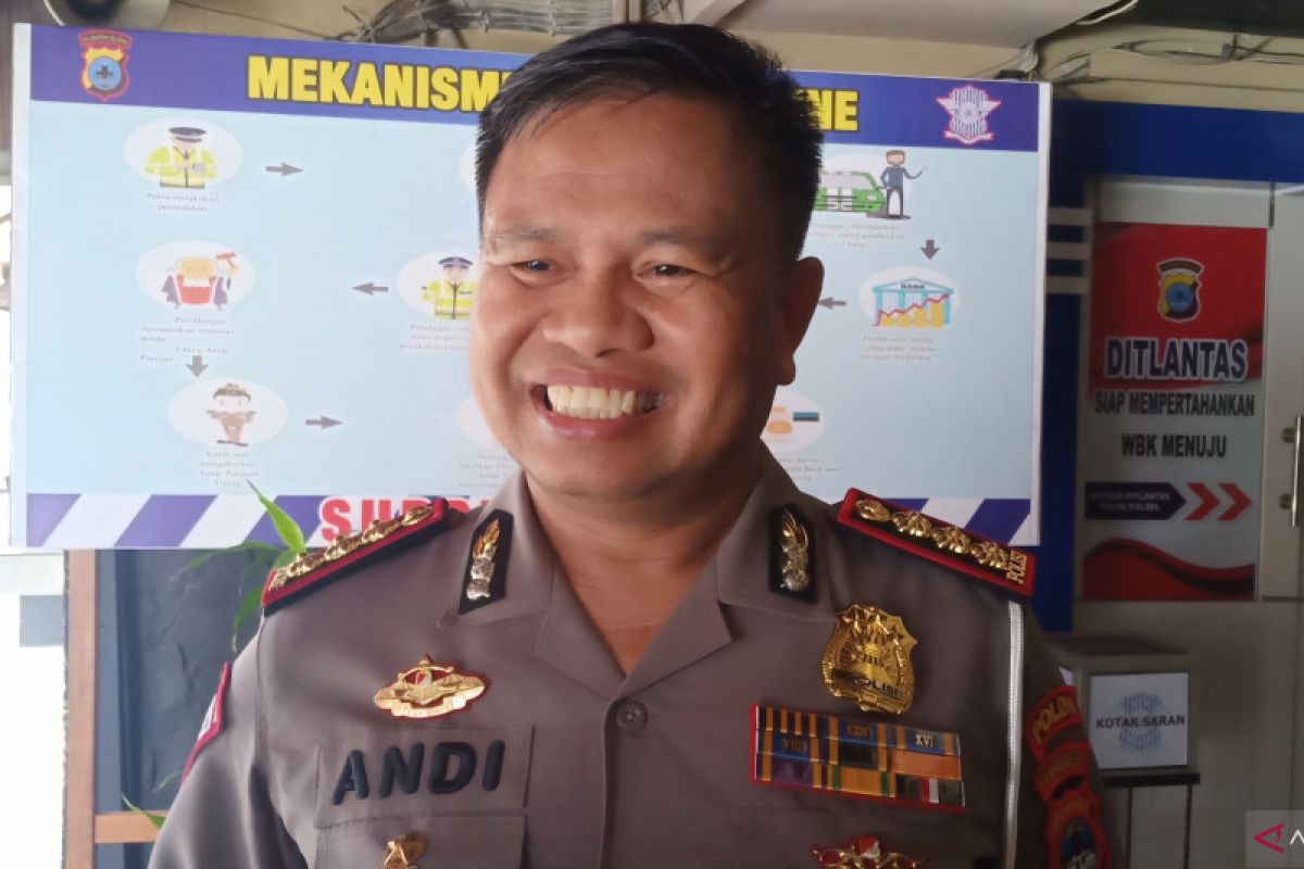 Dirlantas Polda Kalsel tekankan pelayanan cepat