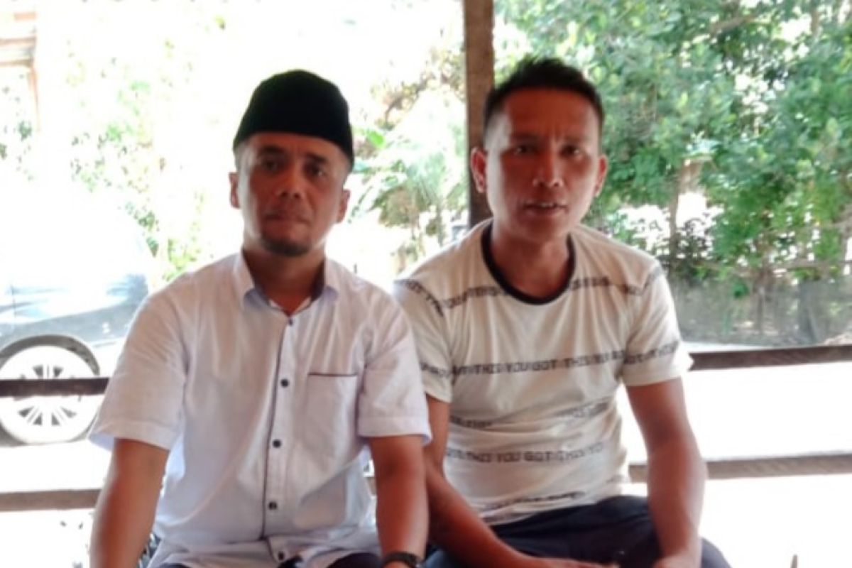 Aksi heroik Wen Kacak menyelamatkan nelayan boat yang tenggelam di Muara Surantih