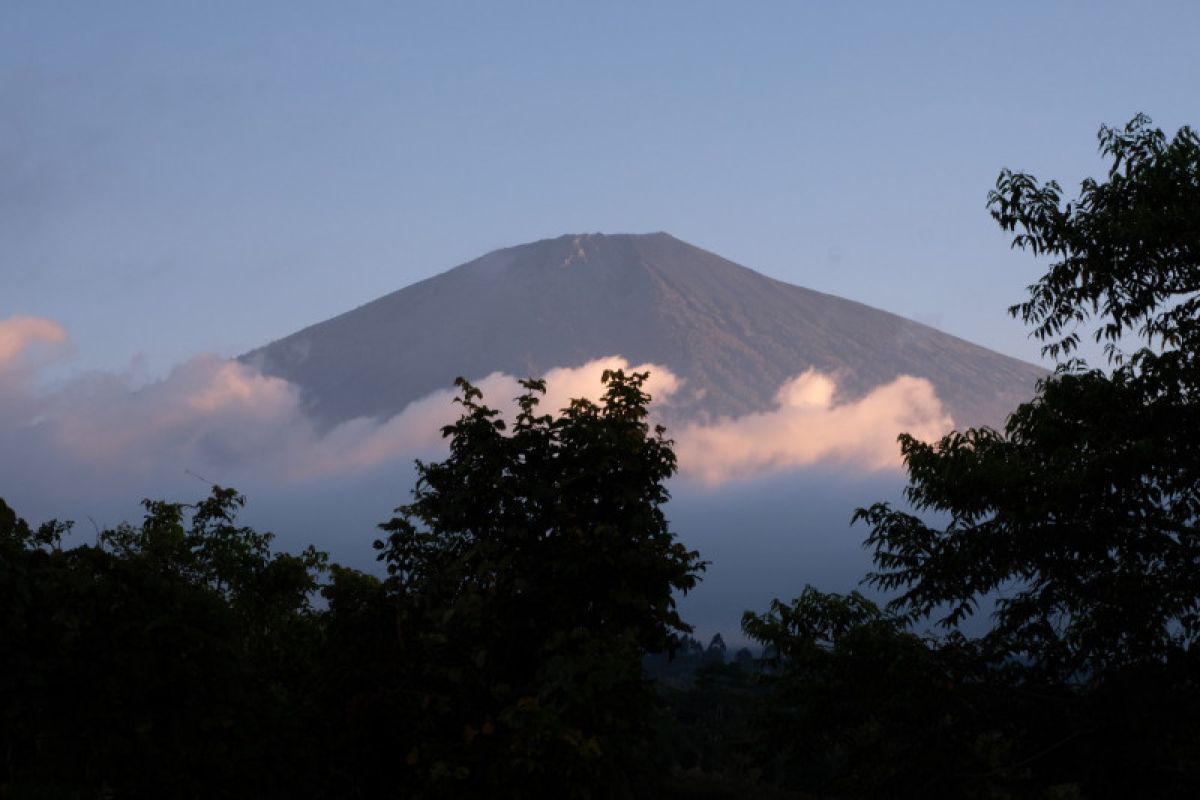 Jejak Majapahit di kaki Gunung Rinjani