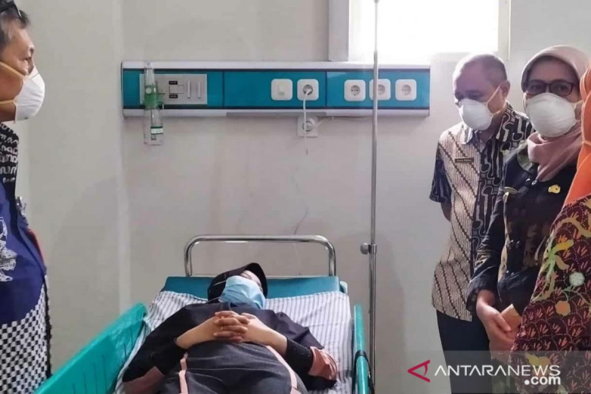 Satu mahasiswi pulang dari China jalani pemeriksaan di RSUD Hariyoto