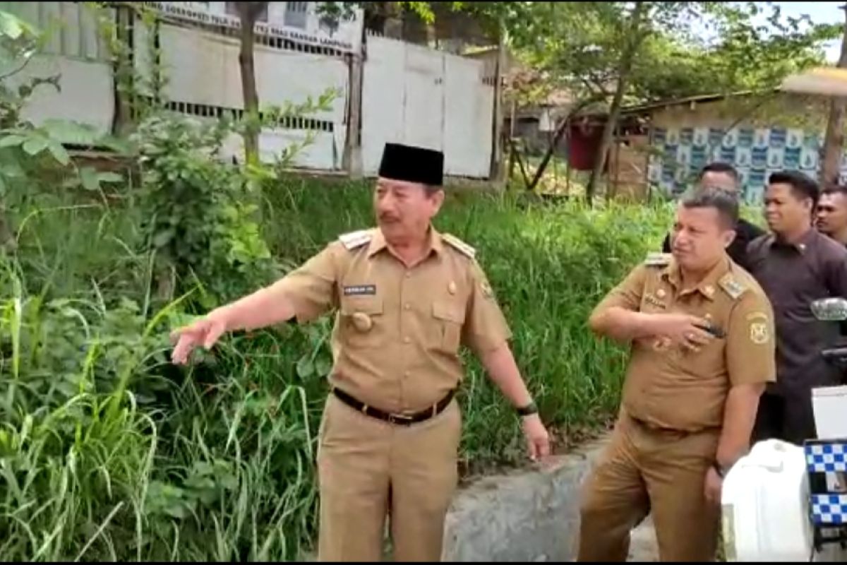 Pelebaran Muka Jalan di Untung