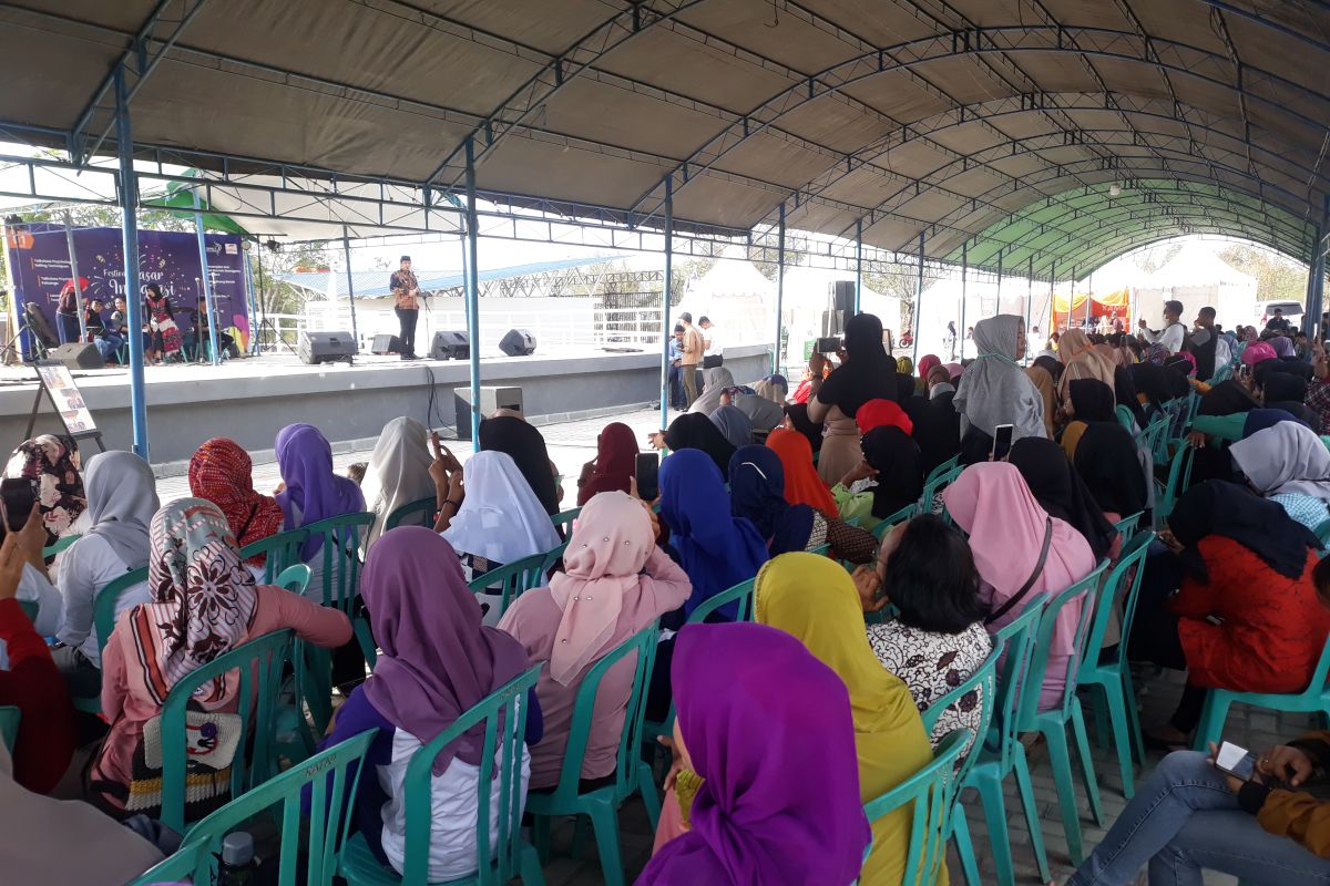 Ratusan perempuan penyintas bencana ikut festival pasar terintegrasi