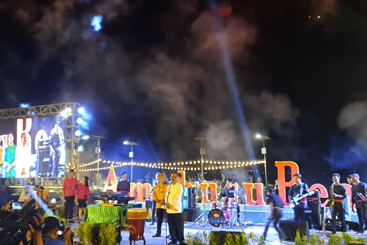 Parade musik mewarnai peluncuran kunjungan wisata Ambon 2020