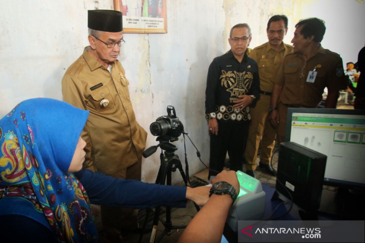 Bupati minta pelayanan kependudukan ditingkatkan