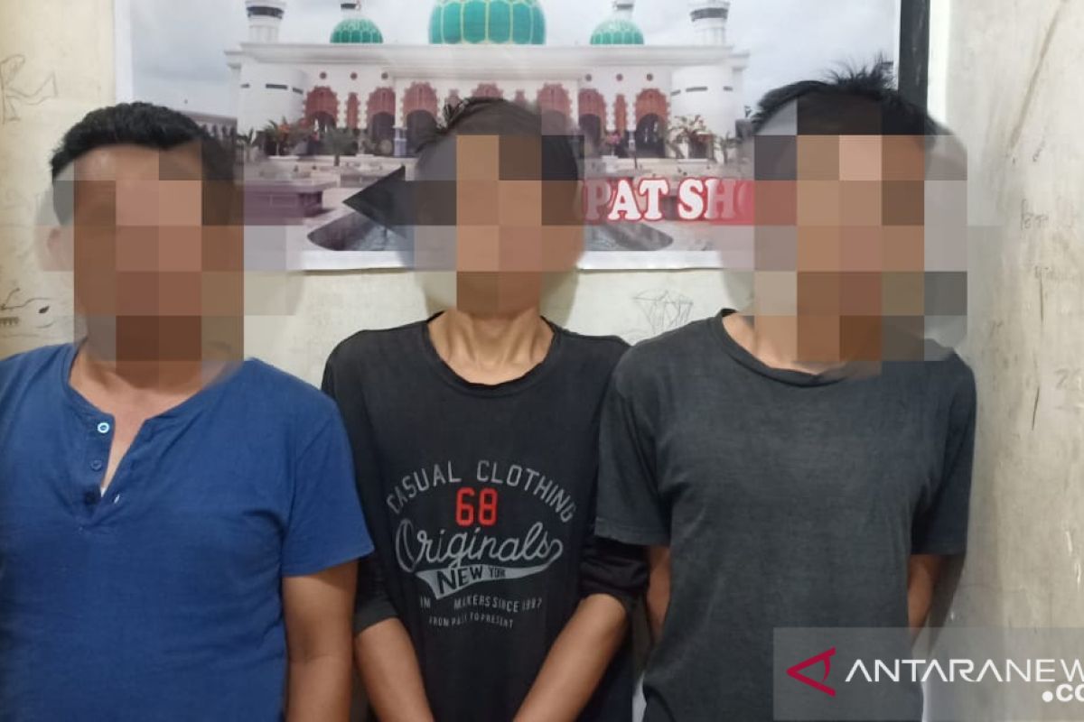 Polres Solok Arosuka tangkap tiga pemakai ganja, sabu-sabu, dan inex di tiga tempat