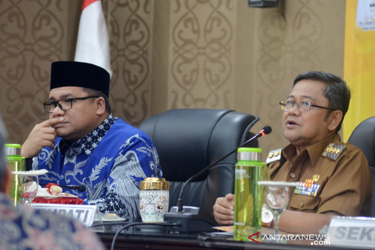 Indra Yasin minta UNG buka Fakultas Pendidikan Kepala Desa