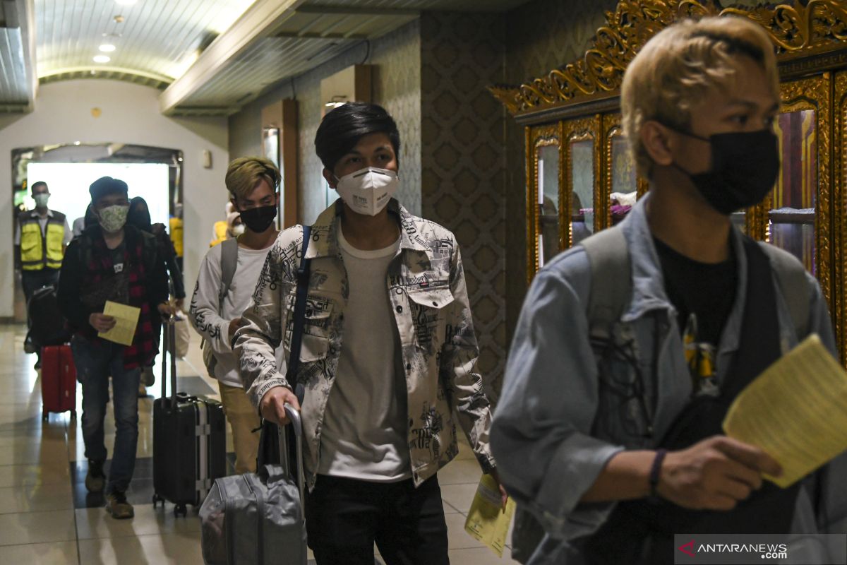 Dua penumpang dari Tiongkok sempat jalani observasi di Bandara SMB II Palembang