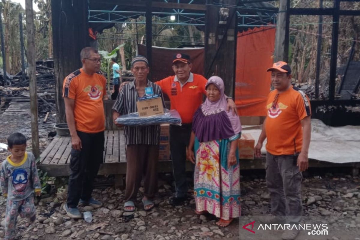 Sekda Tamzil pimpin langsung pembersihan sampah di jembatan Masiraan