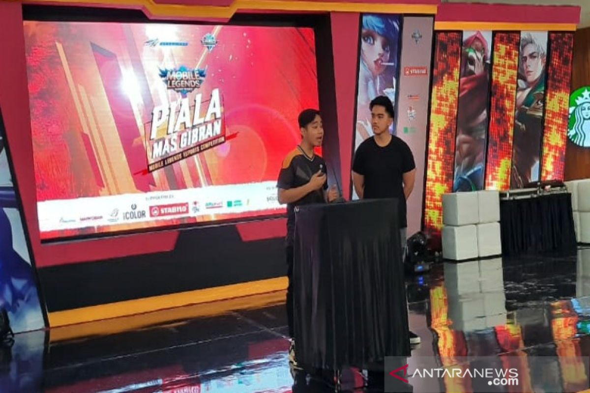 576 tim bersaing  perebutkan Piala Mas Gibran dalam turnamen e-sport