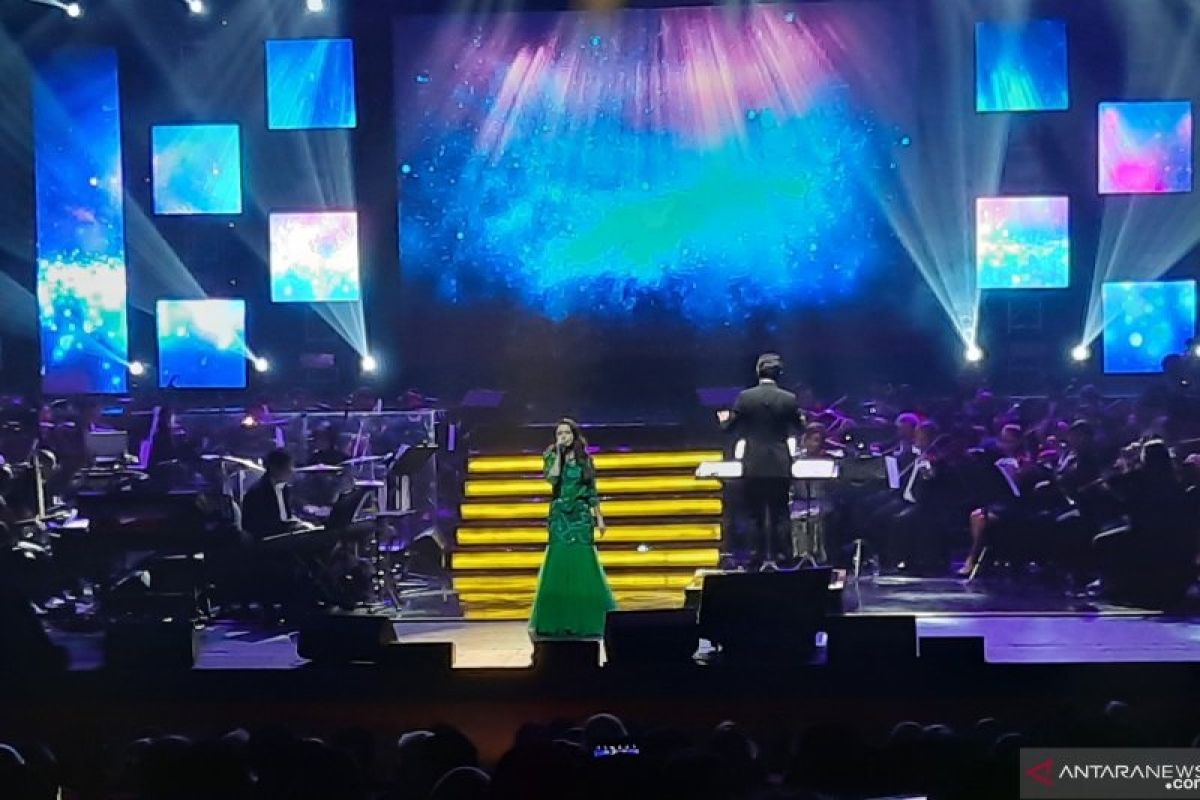 Rossa dan Afgan adakan lelang lagu di konser "tribute" Ivo Nilakreshna