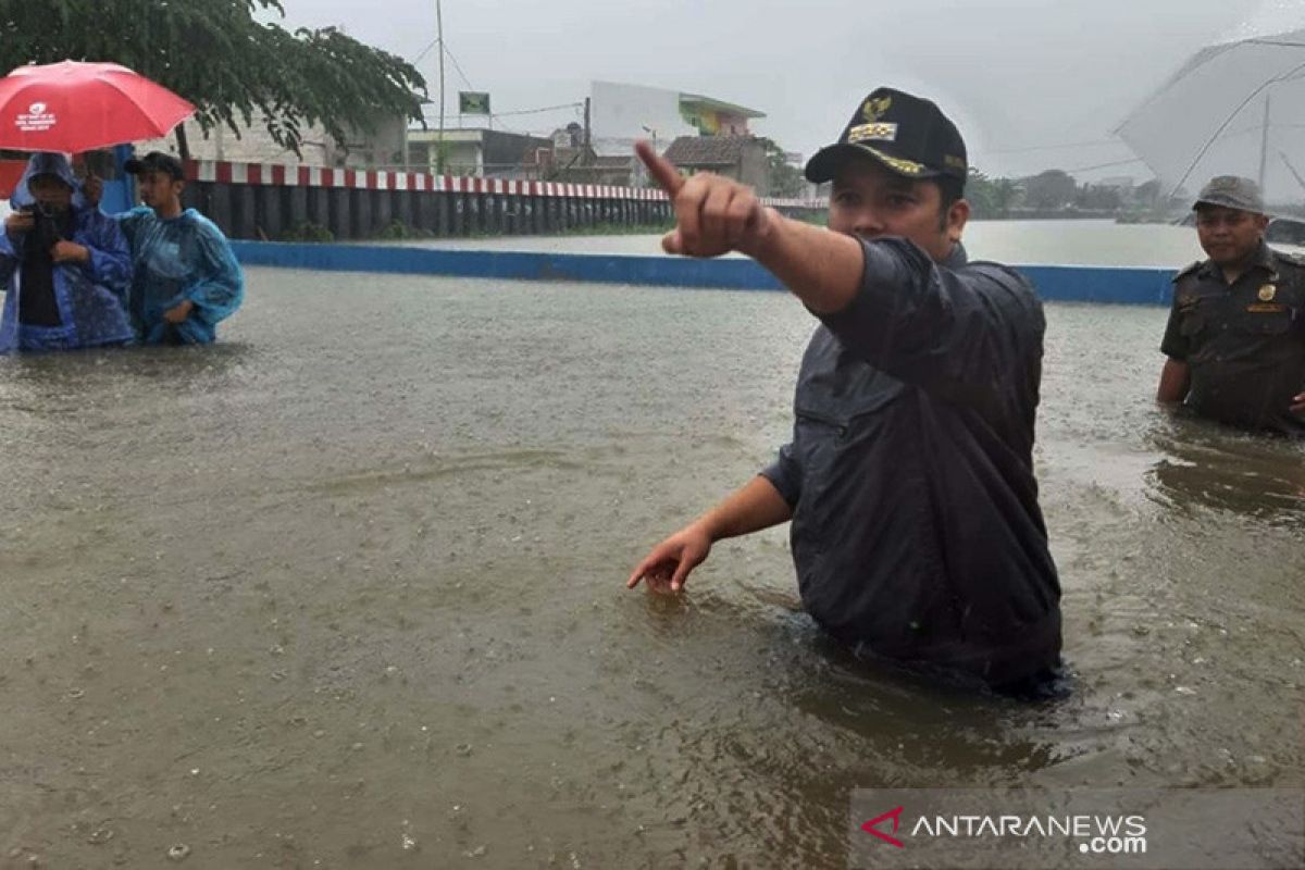 Floods inundates Tangerang City