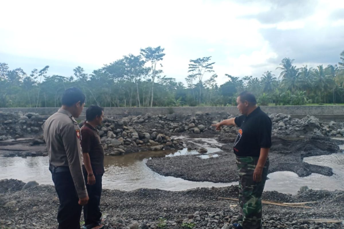 Dua anak tewas tenggelam di lubang galian tambang pasir Lumajang