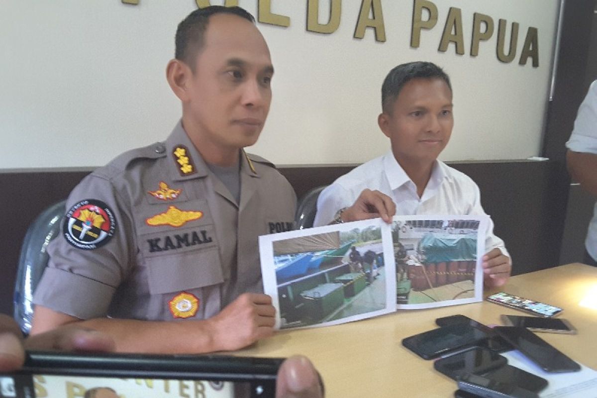 Polda Papua tahan kapal pengangkut BBM LCT Sukses Nusantara 07 di Timika