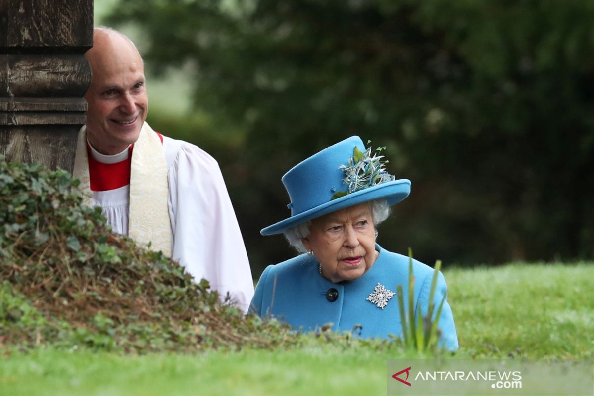 Pertama kalinya Ratu Elizabeth tampil di publik 'Megxit'