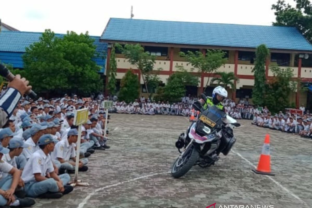 Polisi tegaskan pelajar tanpa SIM dilarang berkendara