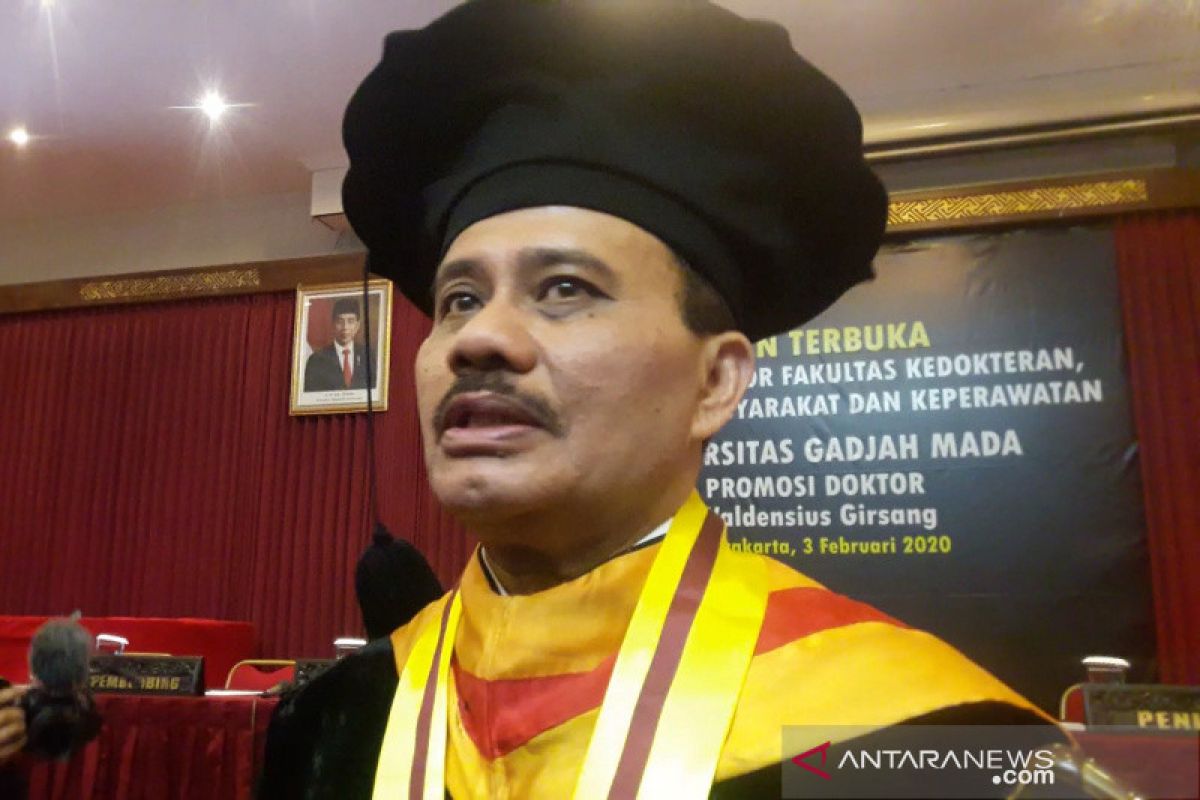 Penemu metode baru operasi ablasio retina meraih gelar doktor di UGM