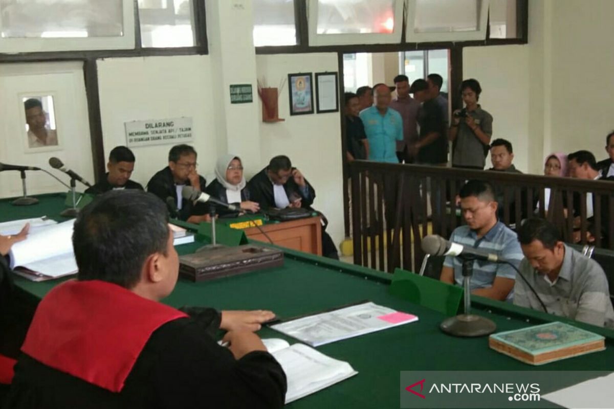 Dua terdakwa korupsi jalan bandara Pagaralam  dituntut 4 tahun penjara