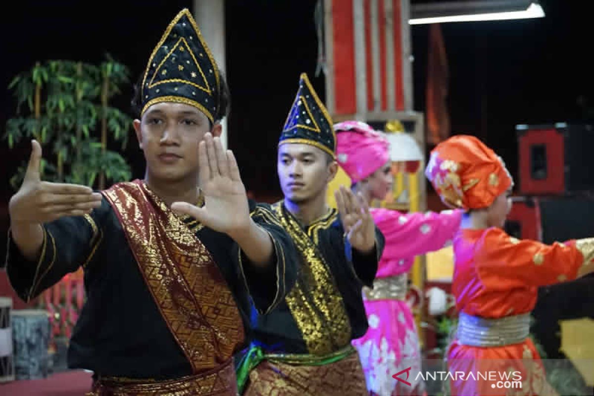 Semalam di Ranah Minang cara Perantau obati kerinduan kampung halaman