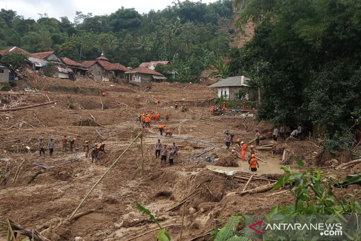 Presiden Jokowi dan Bupati Bogor akan tanam puluhan ribu vetiver di Sukajaya Bogor