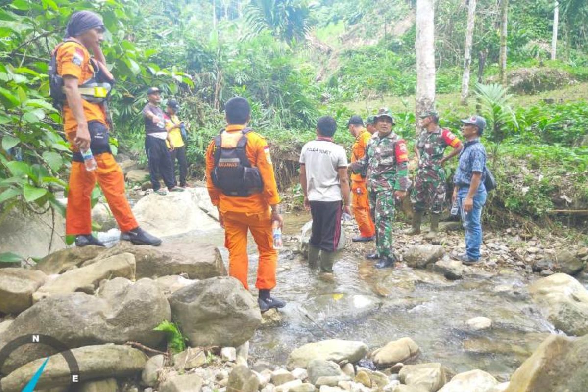 Korban terseret arus di Nias Selatan belum  ditemukan