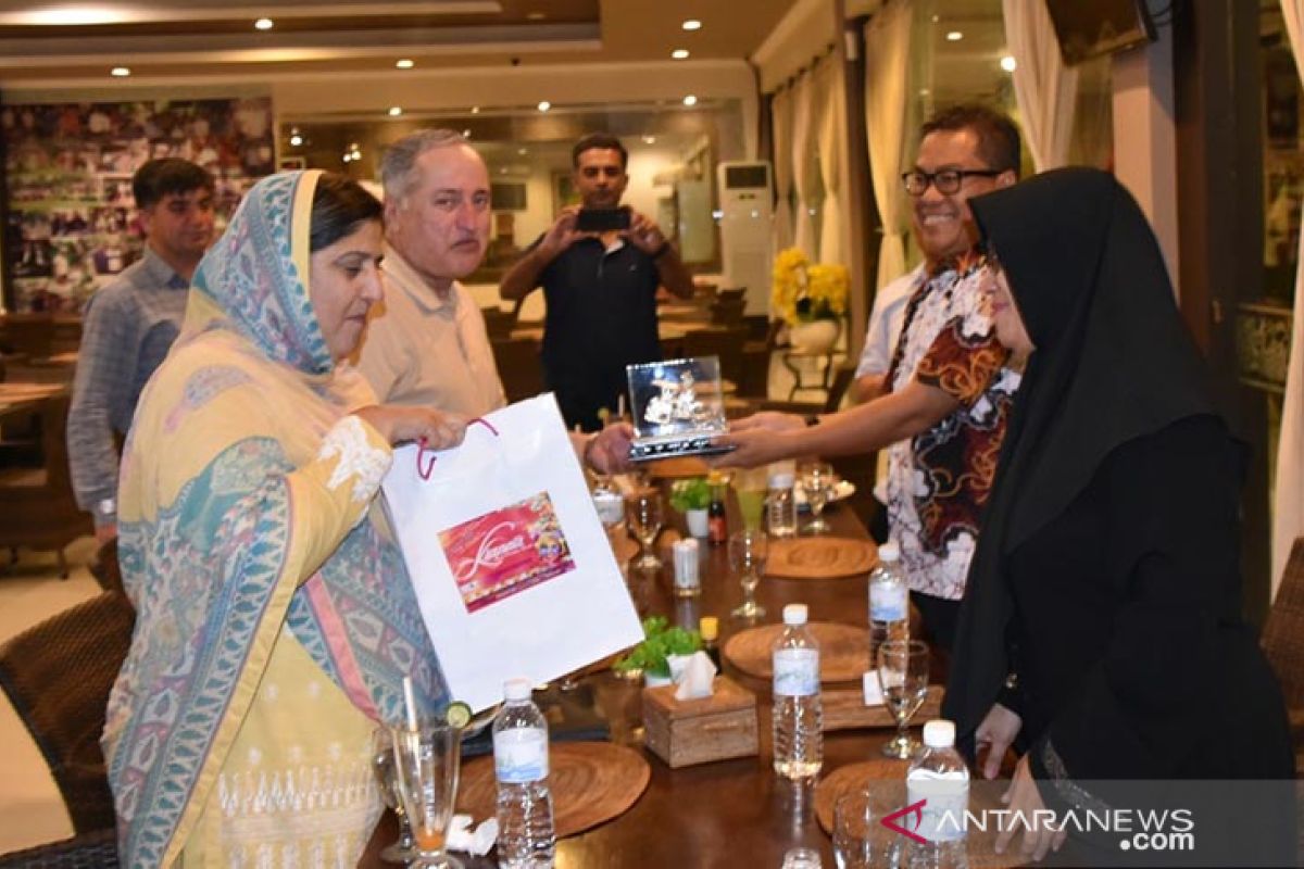 Kasal Pakistan kunjungi Pulau Bali