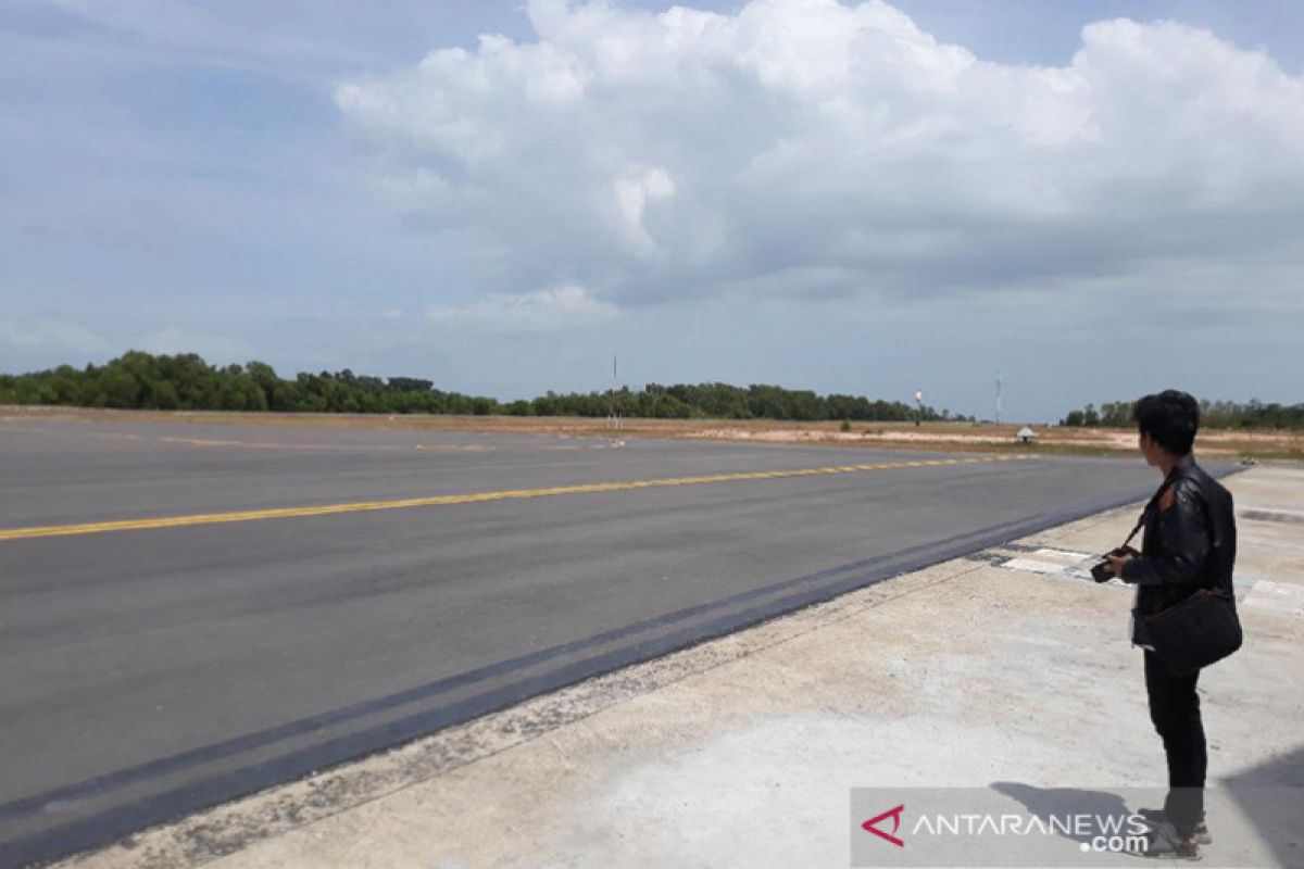 Perpanjangan landasan bandara di Karimun butuh lahan 48,5 hektare