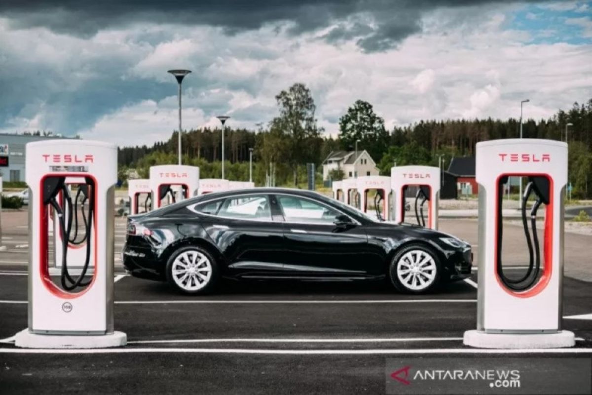 Tesla hadirkan stasiun Supercharger