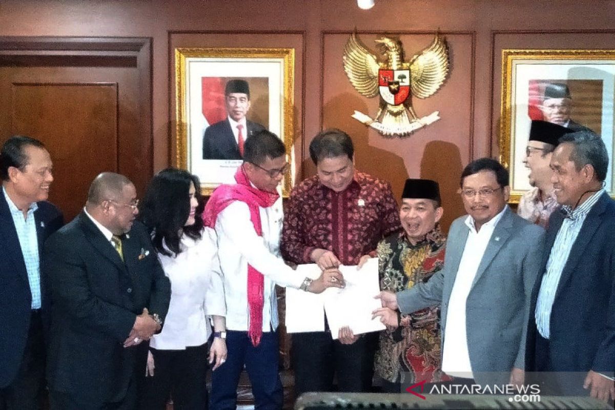 Pansus Penghambat Pencairan Dana Nasabah Jiwasraya