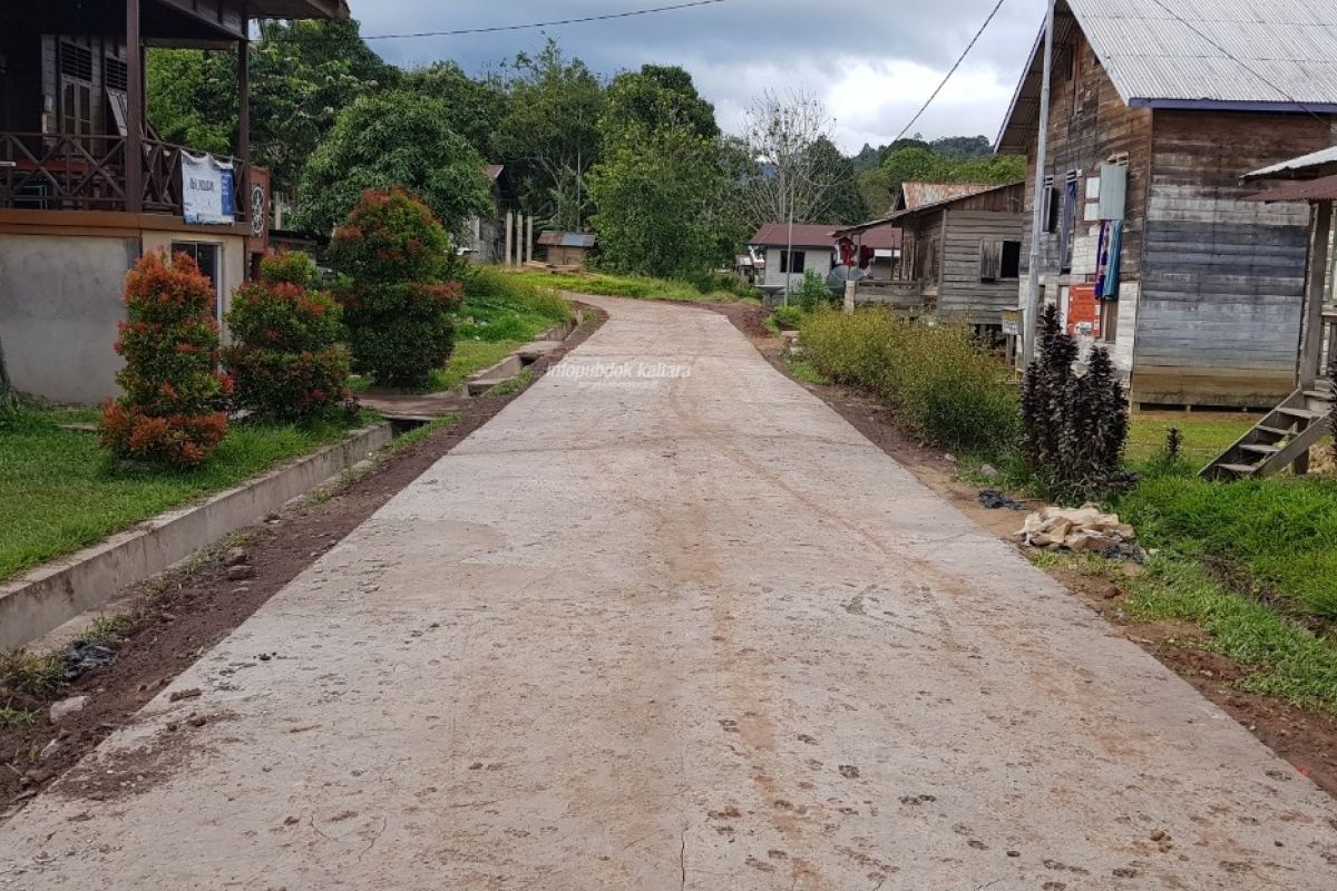 Pemerintah tata Jalan kumuh perbatasan