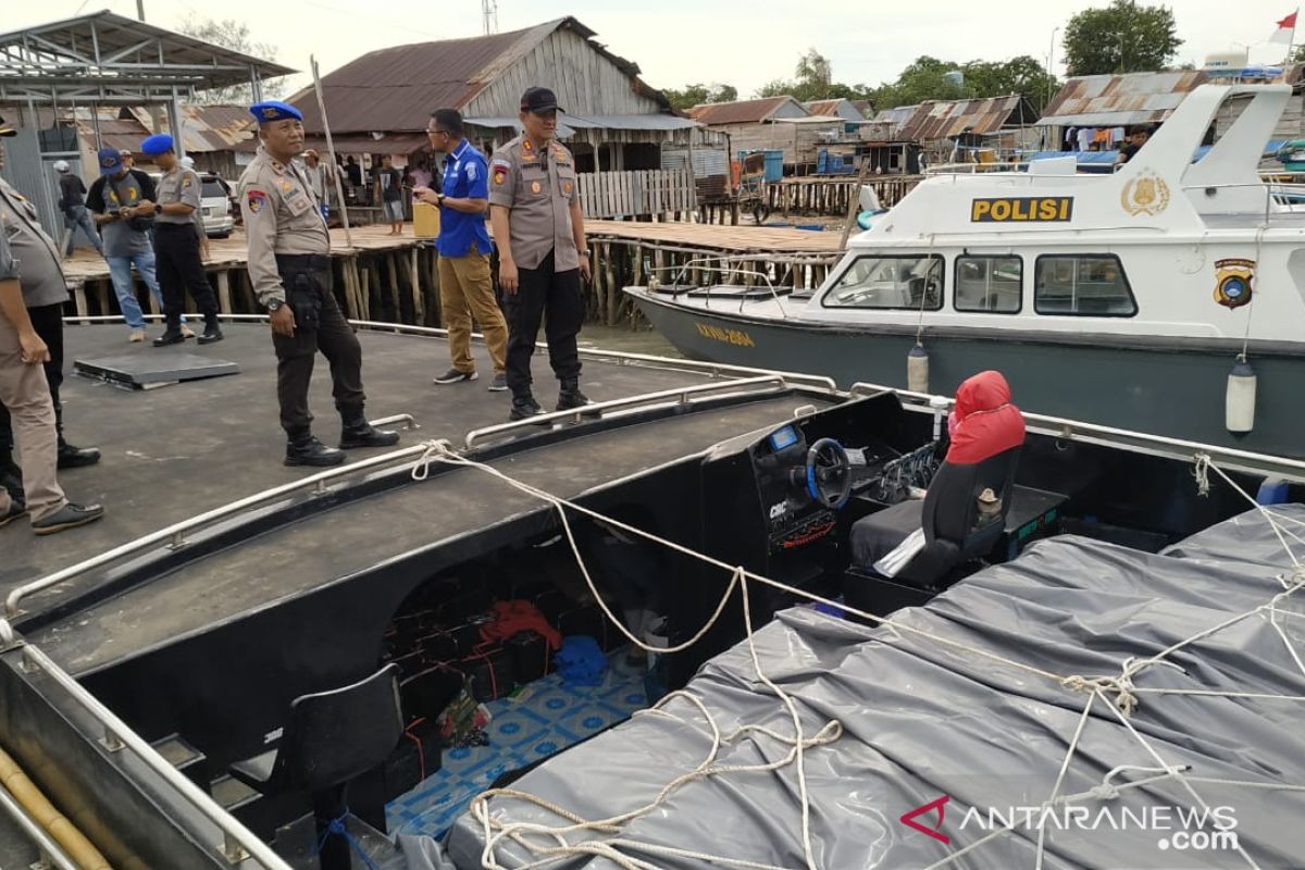 Polair Babel gagalkan penyelundupan ribuan botol minuman keras