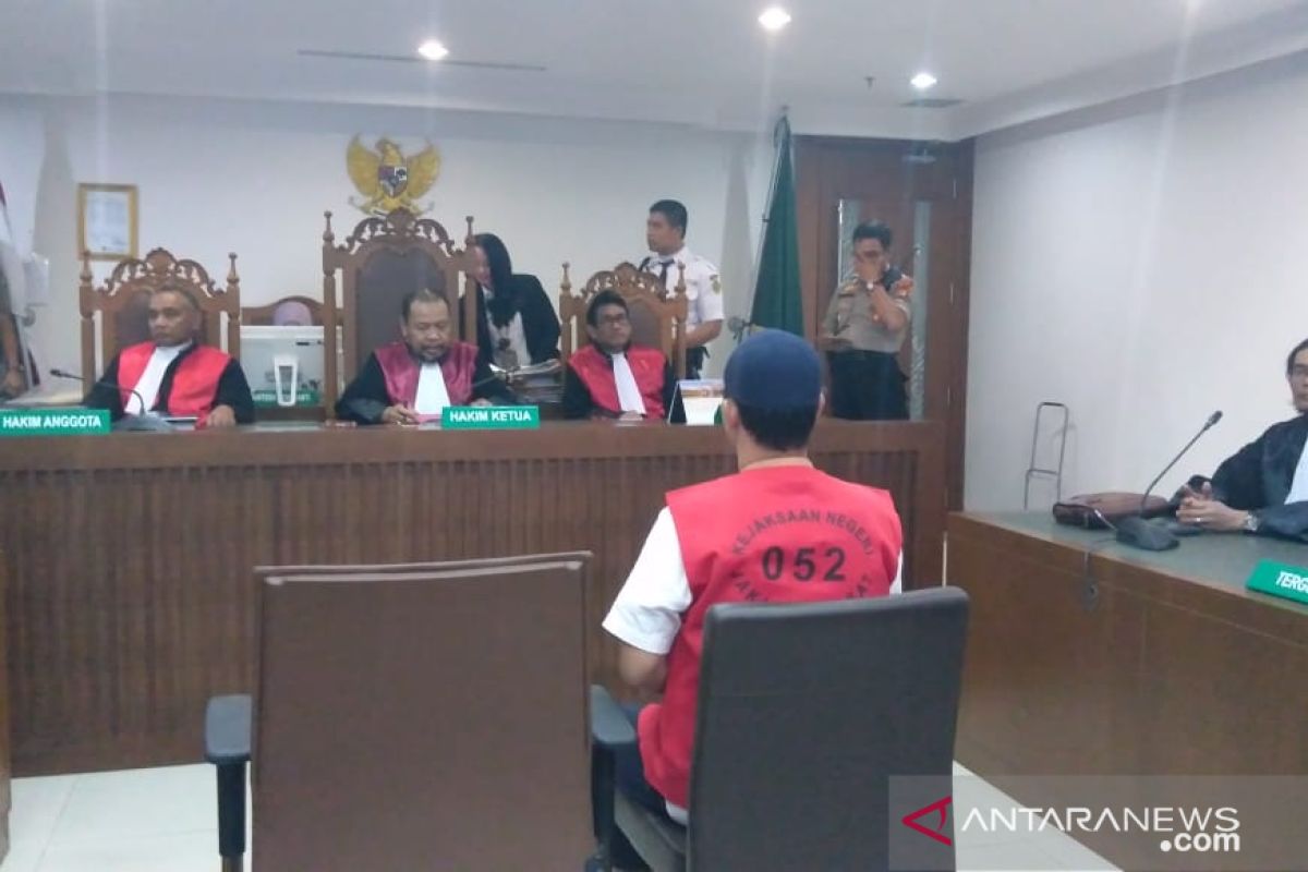 Sidang tuntutan terdakwa pengancam penggal Presiden Joko Widodo ditunda