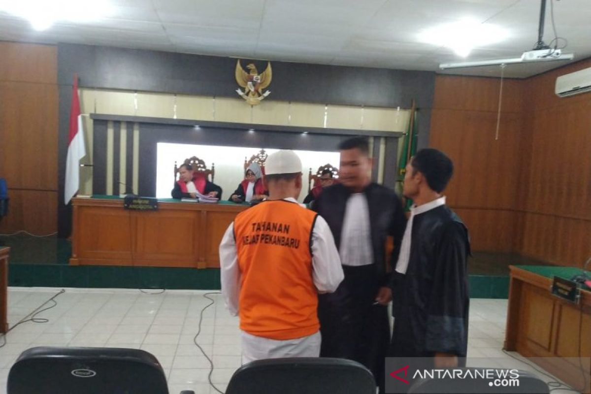 Syafrudin, kakek terdakwa pembakar lahan di Pekanbaru divonis bebas