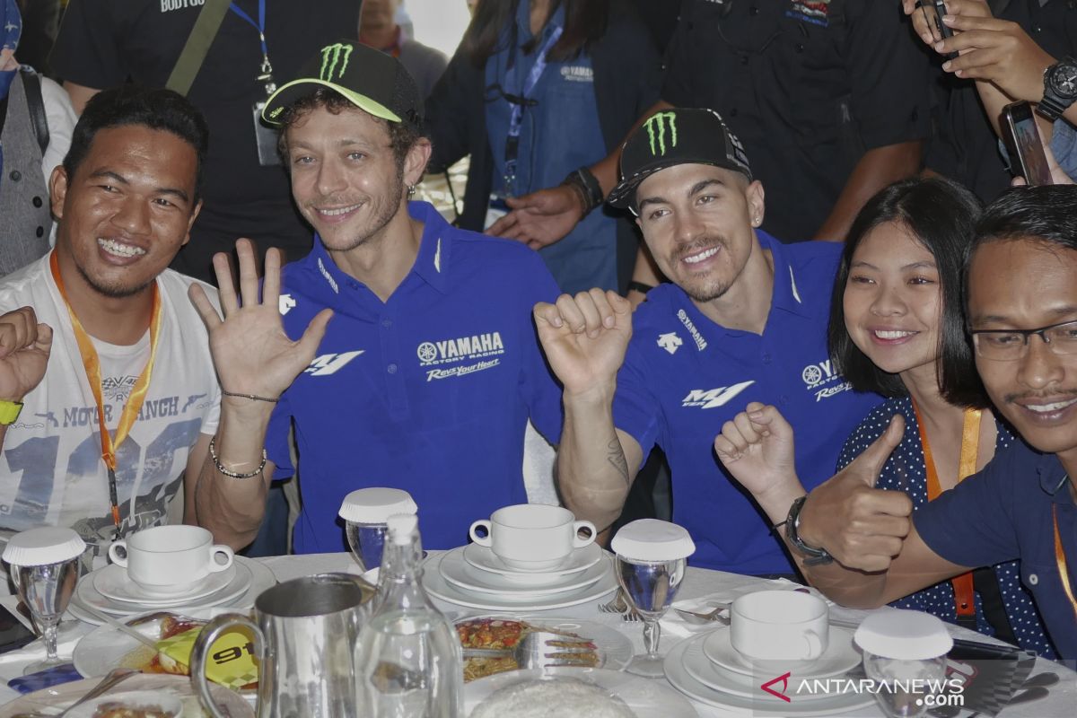 Rossi dan Vinales hadiri peluncuran tim Yamaha Racing Indonesia