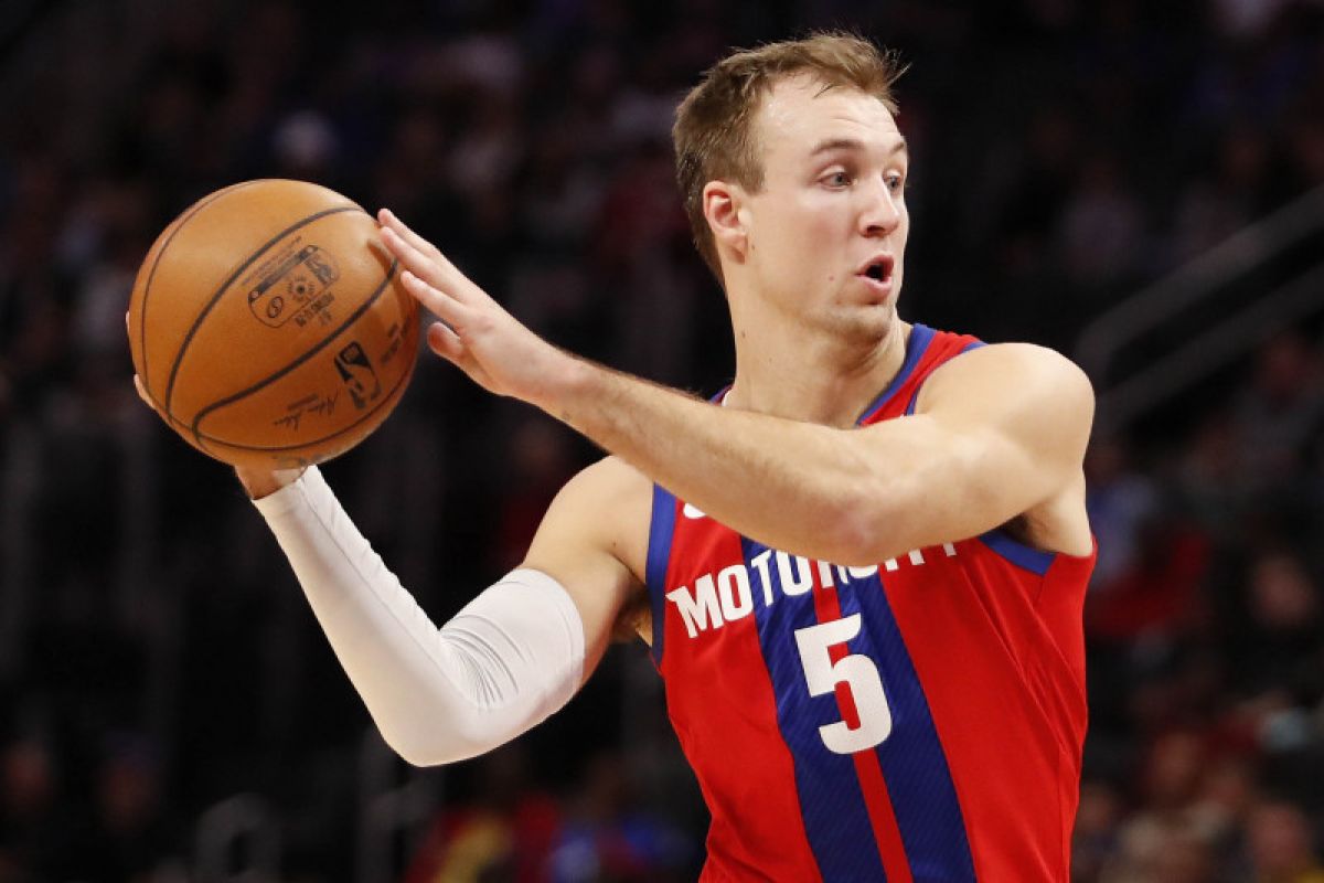 Phoenix Suns  tarik guard Detroit Pistons Luke Kennard